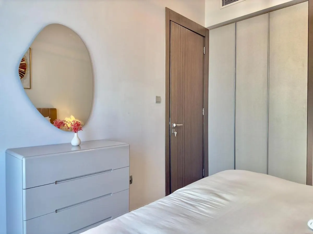 Brand New - Fully Furnished Premium 1Br In Jvc Apartment Dubai 0*,