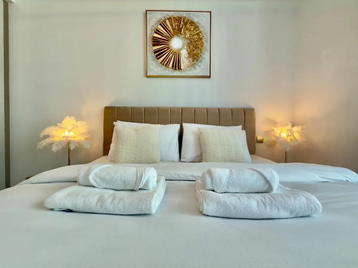Brand New - Fully Furnished Premium 1Br In Jvc Apartment Dubai 0*,