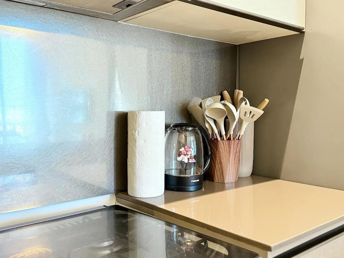 Brand New - Fully Furnished Premium 1Br In Jvc Apartment Dubai