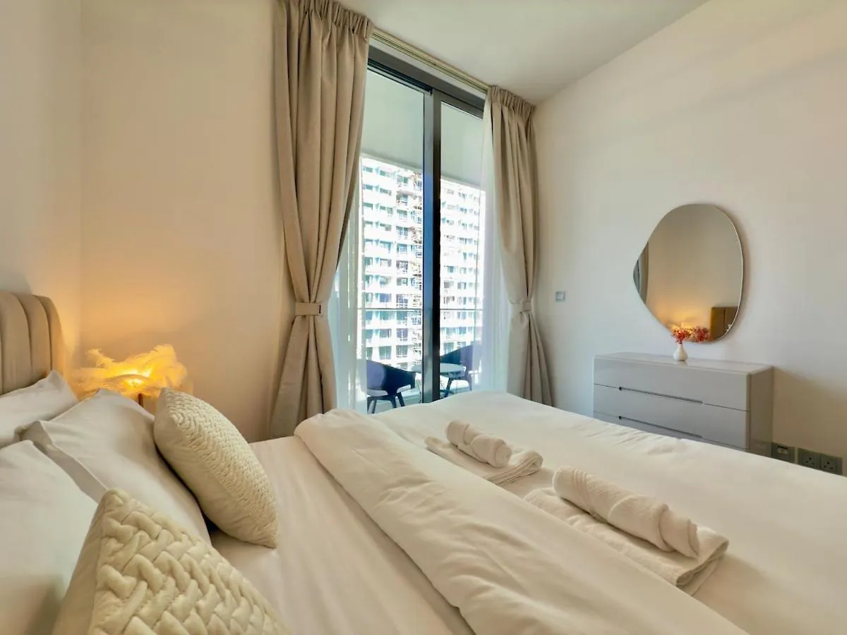 Brand New - Fully Furnished Premium 1Br In Jvc Apartment Dubai